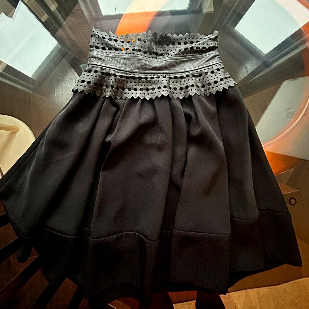 Elizabeth & James full skirt with leather waist band